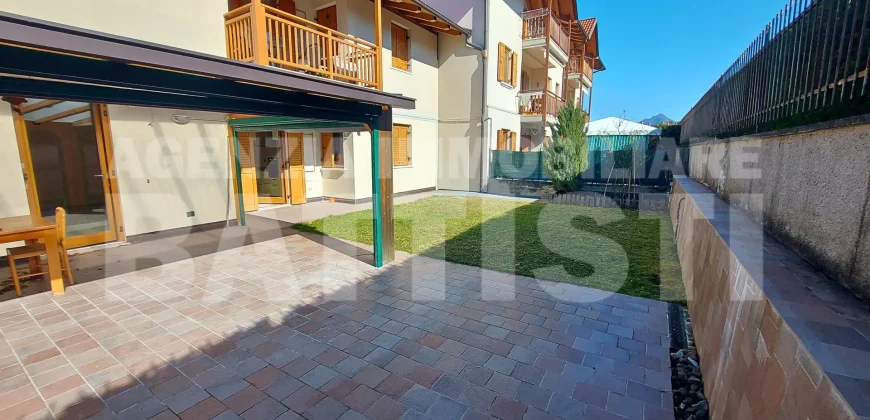 AMPIO APPARTAMENTO CON GIARDINO