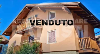 PORZIONE CON GIARDINO