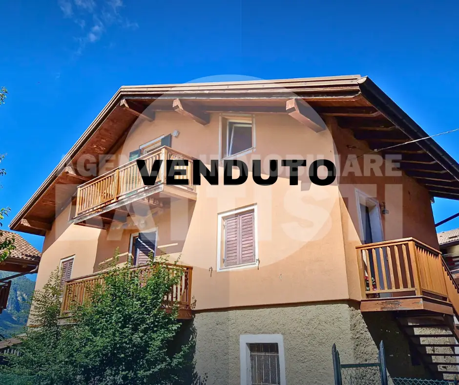 PORZIONE CON GIARDINO