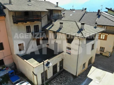 PORZIONE DI CASA A CALCERANICA AL LAGO