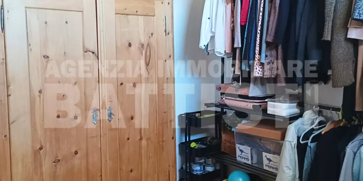 GRAZIOSO ALLOGGIO IN CENTRO AD ULTIMO PIANO