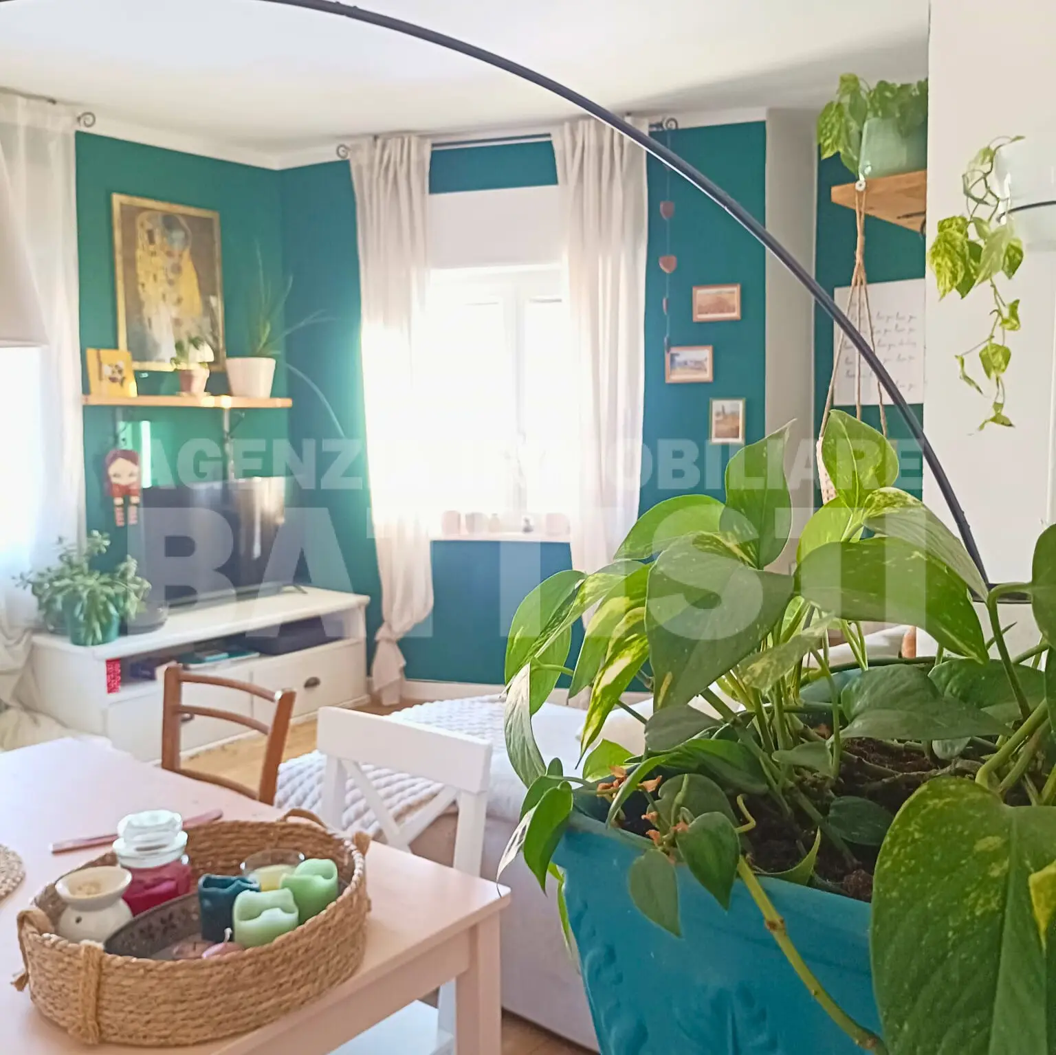 GRAZIOSO ALLOGGIO IN CENTRO AD ULTIMO PIANO