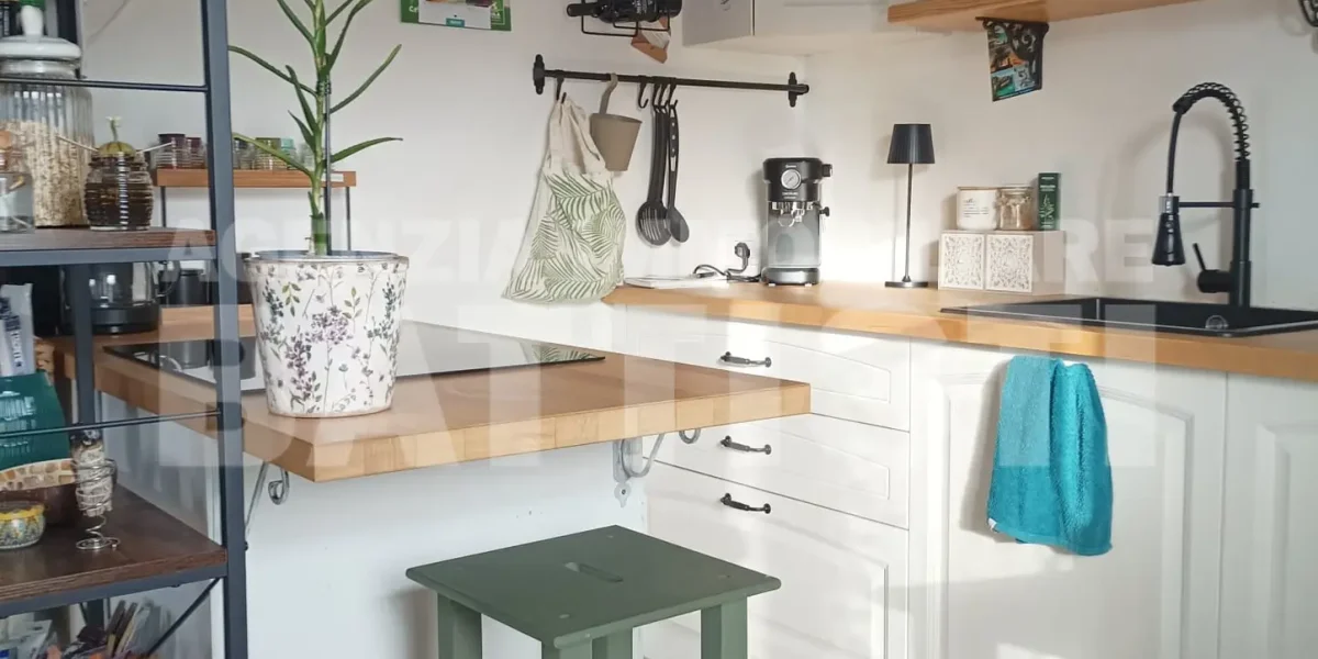 GRAZIOSO ALLOGGIO IN CENTRO AD ULTIMO PIANO