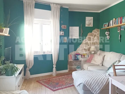 GRAZIOSO ALLOGGIO IN CENTRO AD ULTIMO PIANO