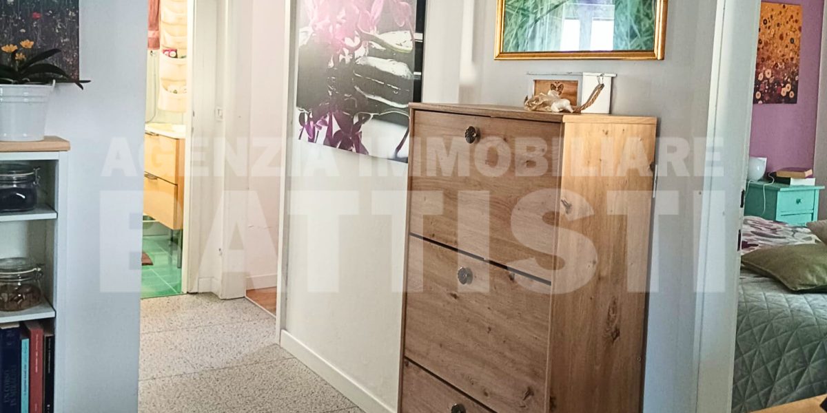 GRAZIOSO ALLOGGIO IN CENTRO AD ULTIMO PIANO