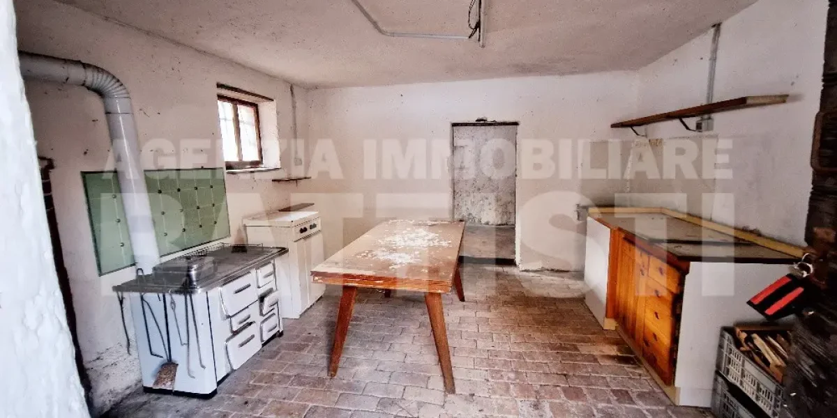 CASETTA INDIPENDENTE CON TERRENO