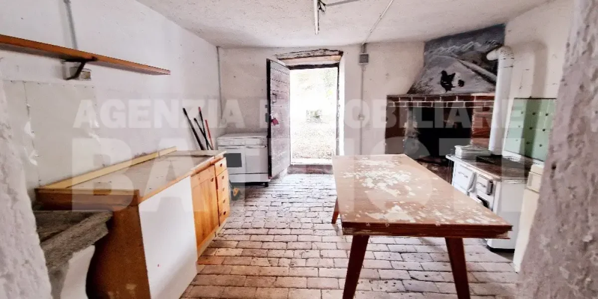 CASETTA INDIPENDENTE CON TERRENO