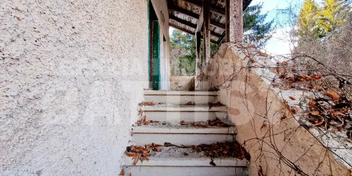 CASETTA INDIPENDENTE CON TERRENO