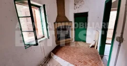 CASETTA INDIPENDENTE CON TERRENO