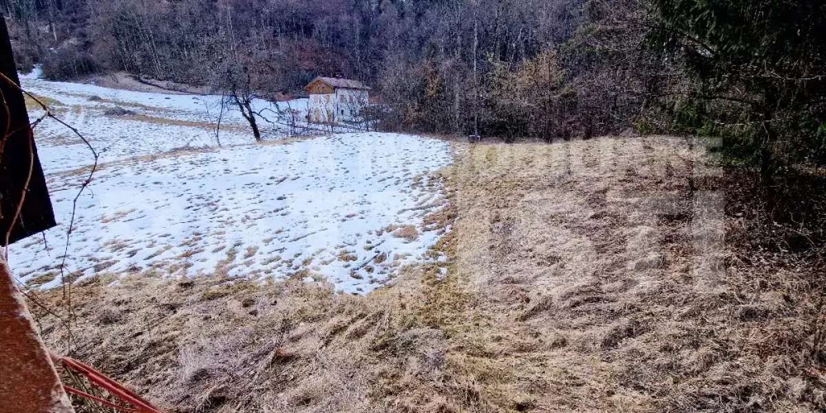 CASETTA INDIPENDENTE CON TERRENO