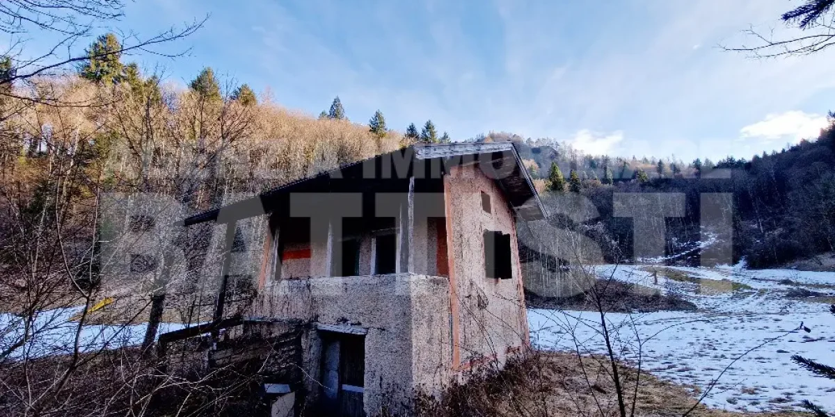 CASETTA INDIPENDENTE CON TERRENO