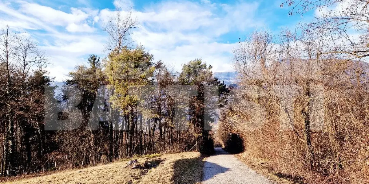 CASETTA INDIPENDENTE CON TERRENO