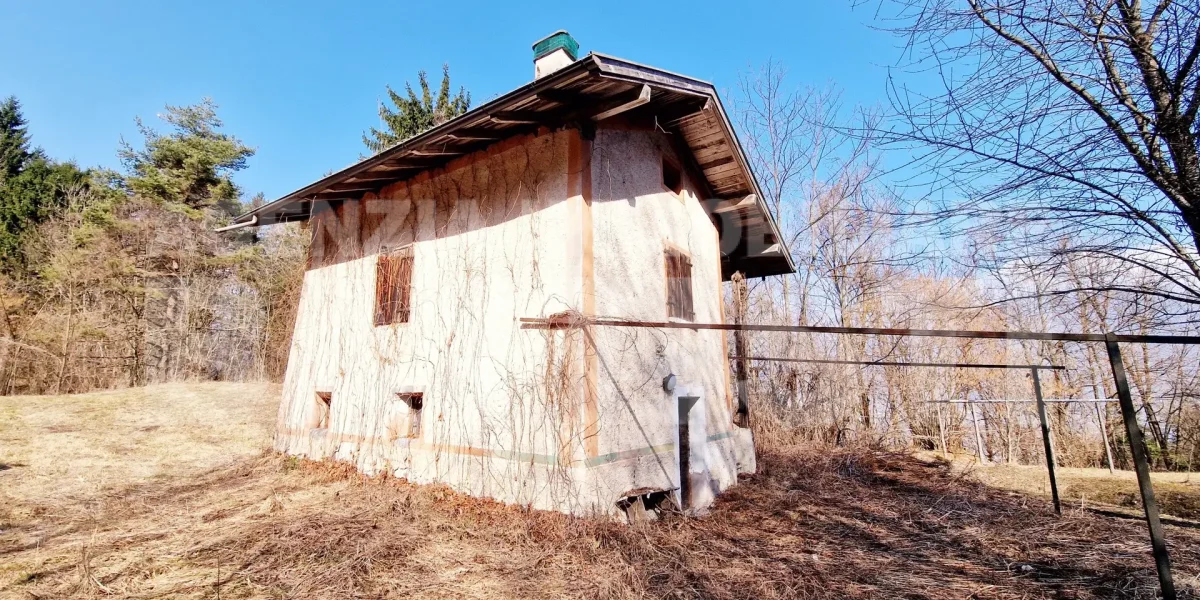 CASETTA INDIPENDENTE CON TERRENO