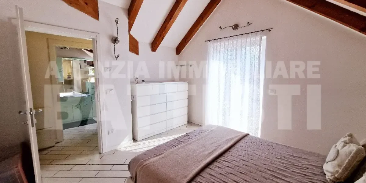 GRAZIOSO ALLOGGIO CON VISTA PANORAMICA