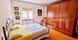 AMPIO E LUMINOSO ATTICO