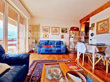 AMPIO E LUMINOSO ATTICO