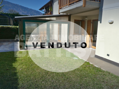 AMPIO APPARTAMENTO CON GIARDINO