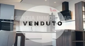 LUMINOSA PROPRIETÀ INDIPENDENTE
