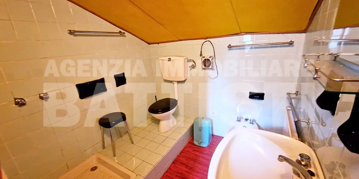 APPARTAMENTO IMMERSO NEL VERDE