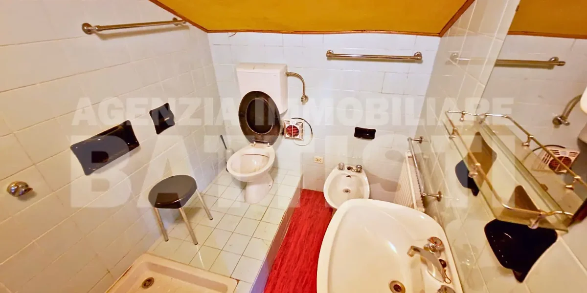 APPARTAMENTO IMMERSO NEL VERDE