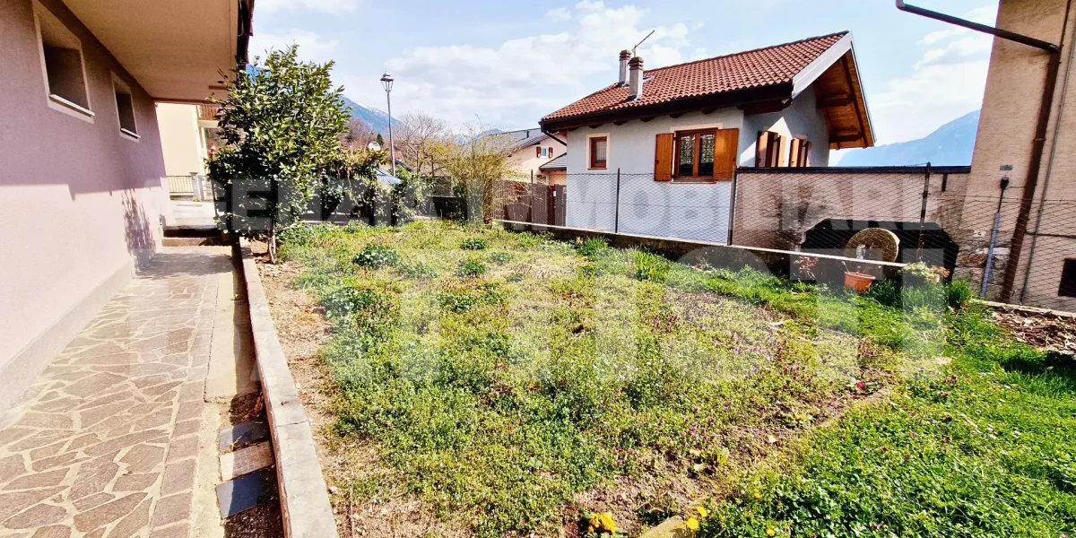 AMPIO E LUMINOSO ATTICO