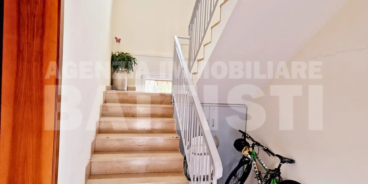 APPARTAMENTO IMMERSO NEL VERDE