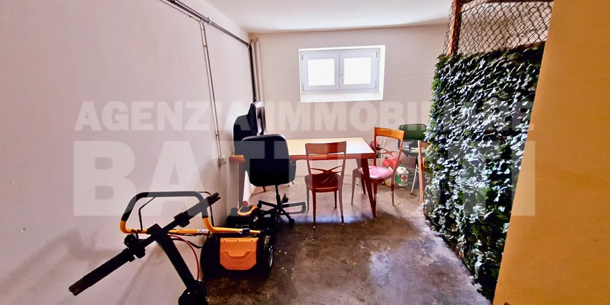 AMPIO E LUMINOSO ATTICO