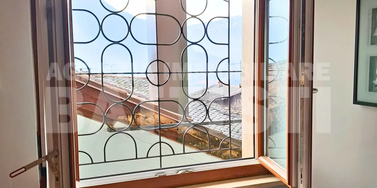 APPARTAMENTO CON TERRAZZO IN AFFITTO