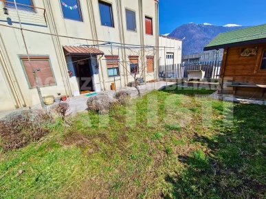 ALLOGGIO CON GIARDINO