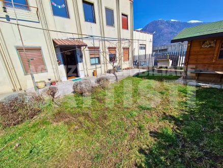 ALLOGGIO CON GIARDINO