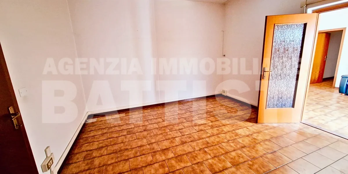 ALLOGGIO CON GIARDINO