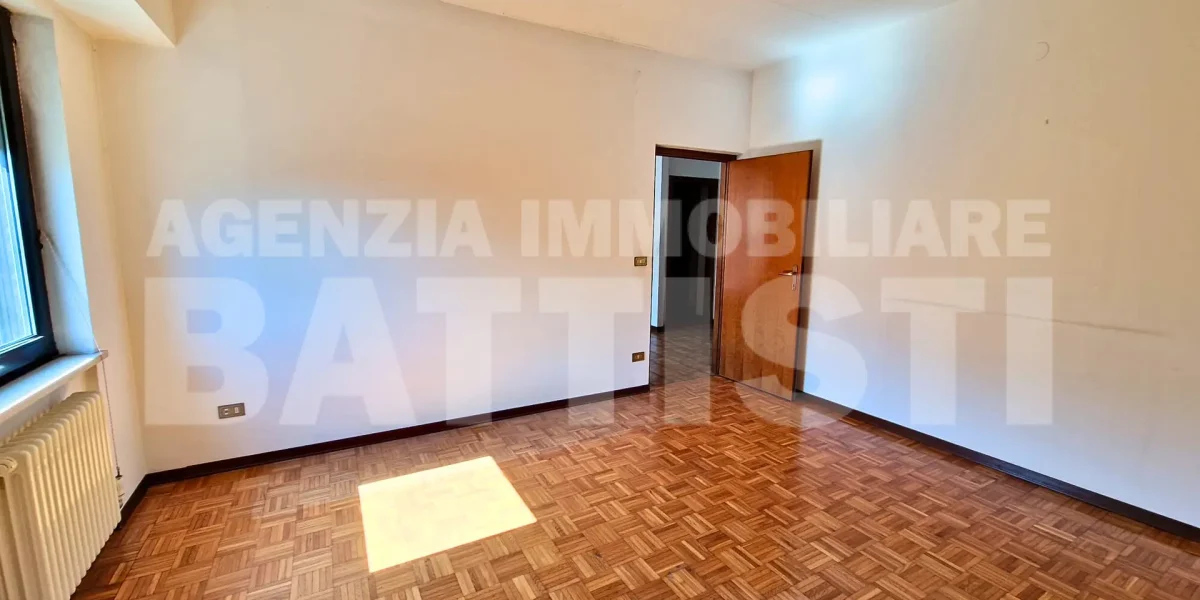 ALLOGGIO CON GIARDINO