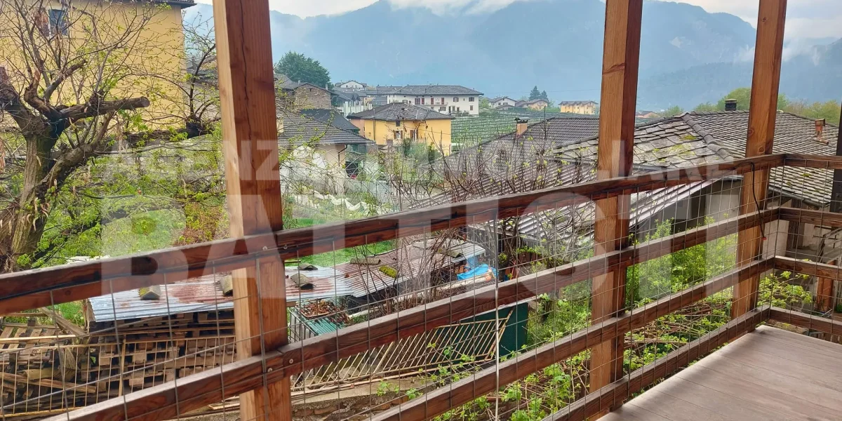 LUMINOSA PROPRIETÀ INDIPENDENTE