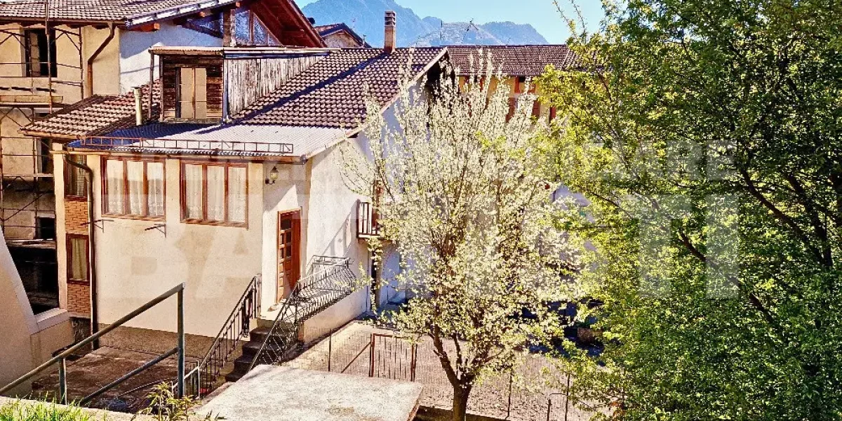 CASA INDIPENDENTE CON GIARDINO