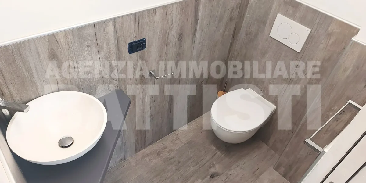 LUMINOSA PROPRIETÀ INDIPENDENTE