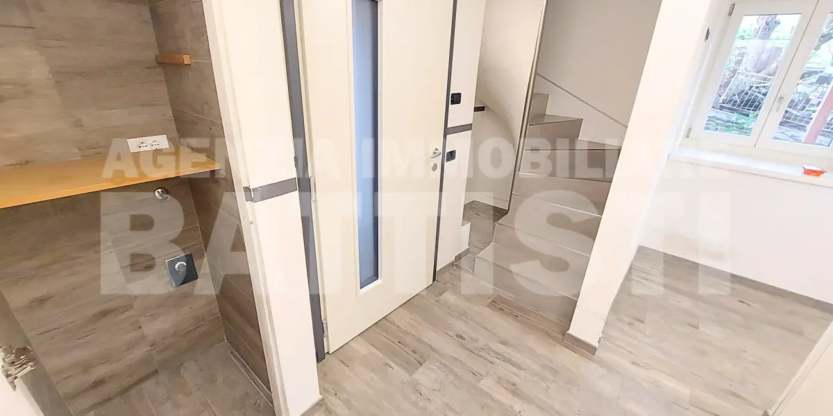 LUMINOSA PROPRIETÀ INDIPENDENTE