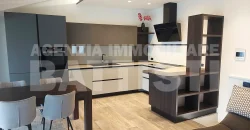 LUMINOSA PROPRIETÀ INDIPENDENTE