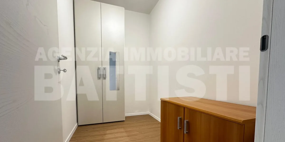 APPARTAMENTO ARREDATO CON GIARDINO