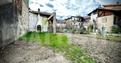 APPARTAMENTO ARREDATO CON GIARDINO