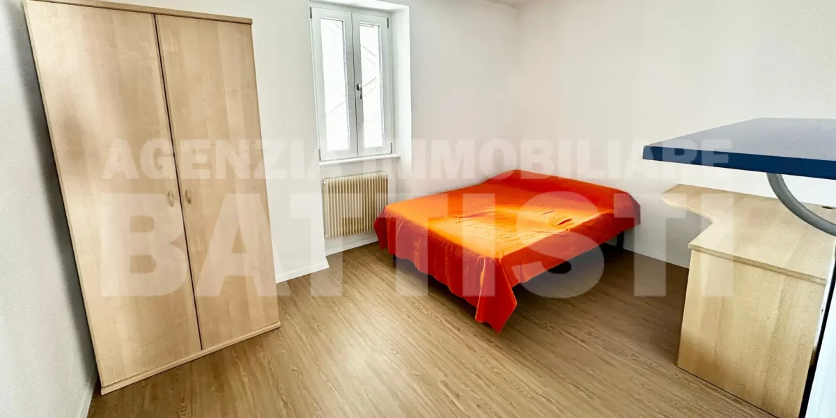 APPARTAMENTO ARREDATO CON GIARDINO