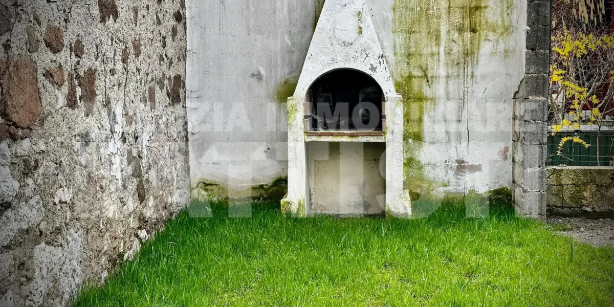 APPARTAMENTO ARREDATO CON GIARDINO