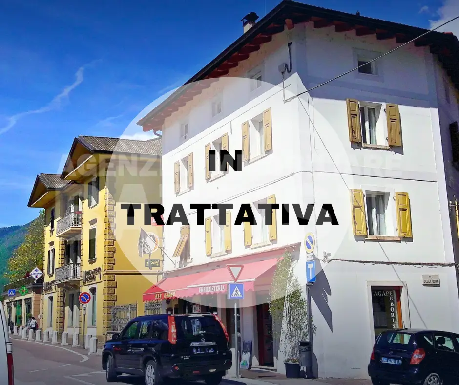 TRILOCALE IN CENTRO STORICO