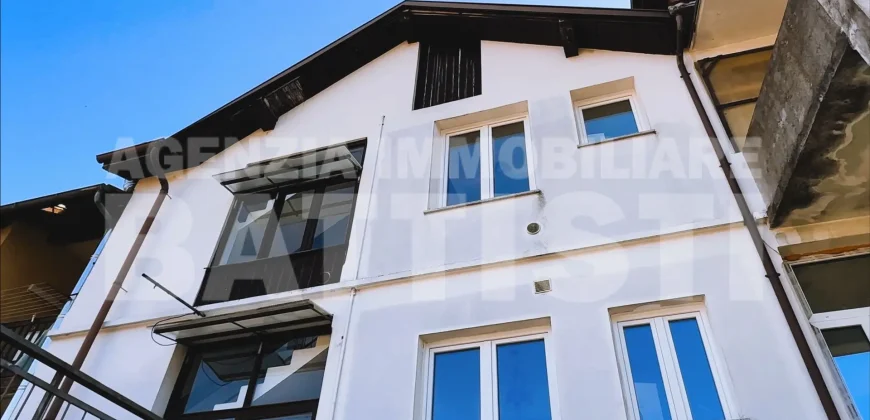 APPARTAMENTO ARREDATO CON GIARDINO