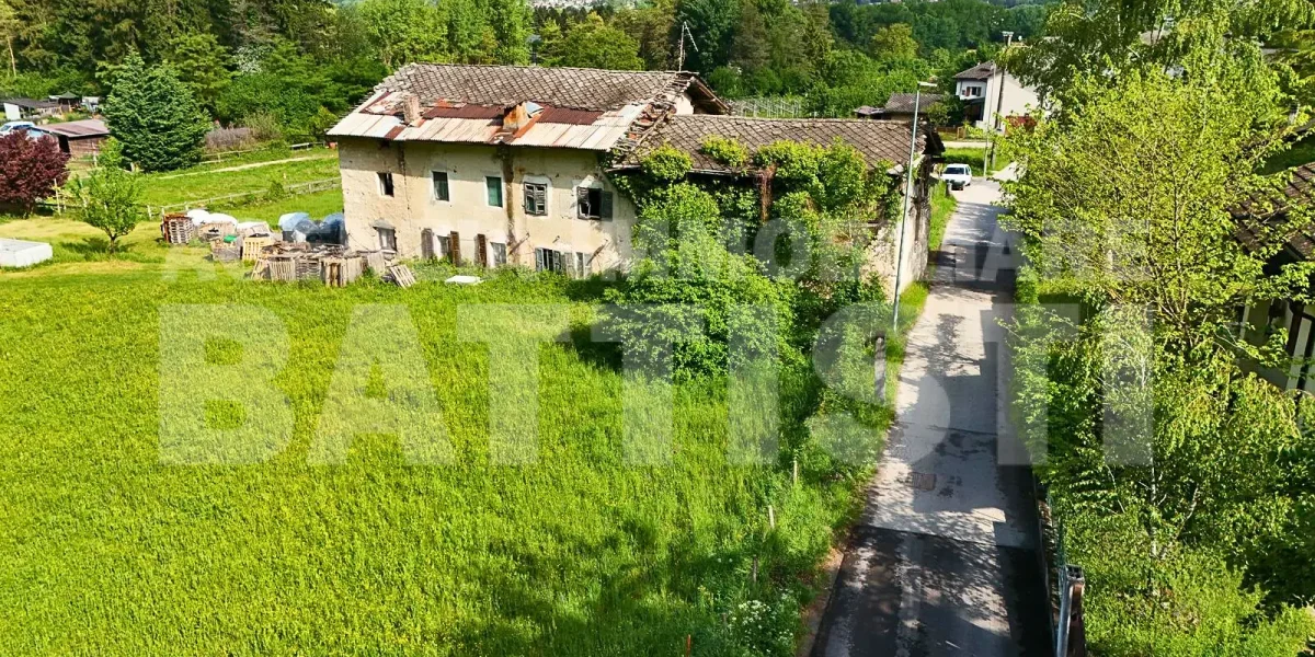 PORZIONE DI RUSTICO DA RISTRUTTURARE