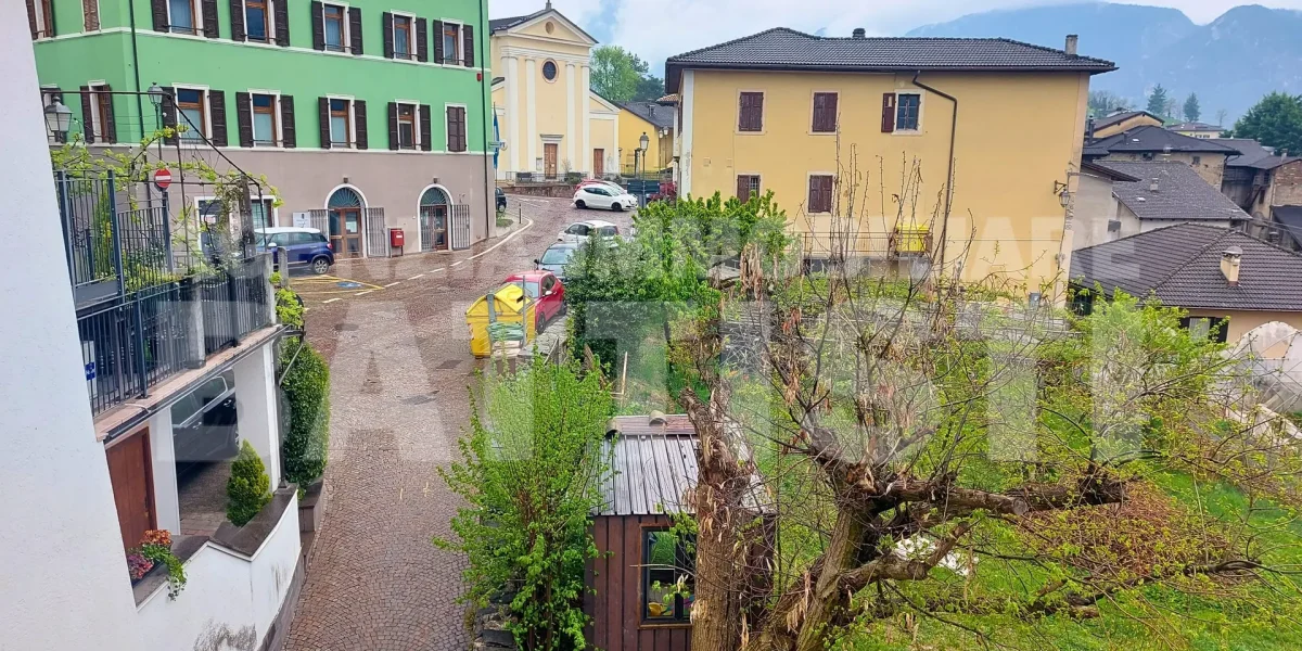 LUMINOSA PROPRIETÀ INDIPENDENTE