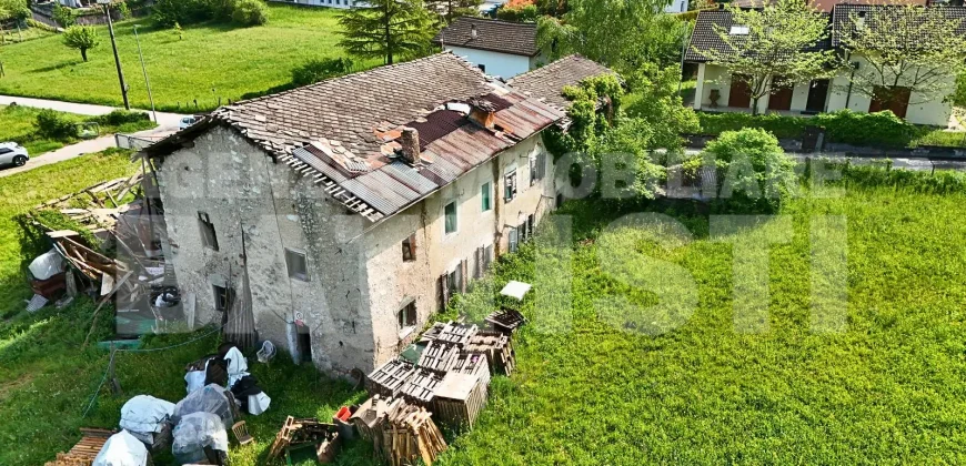 PORZIONE DI RUSTICO DA RISTRUTTURARE