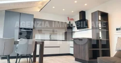 LUMINOSA PROPRIETÀ INDIPENDENTE