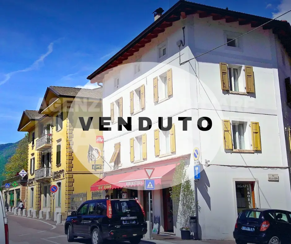 TRILOCALE IN CENTRO STORICO
