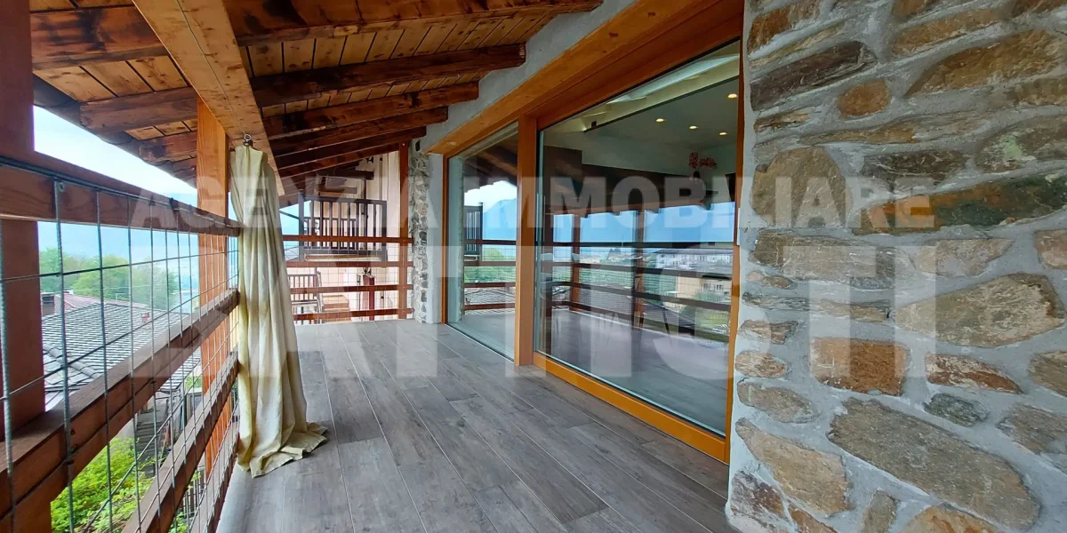 LUMINOSA PROPRIETÀ INDIPENDENTE