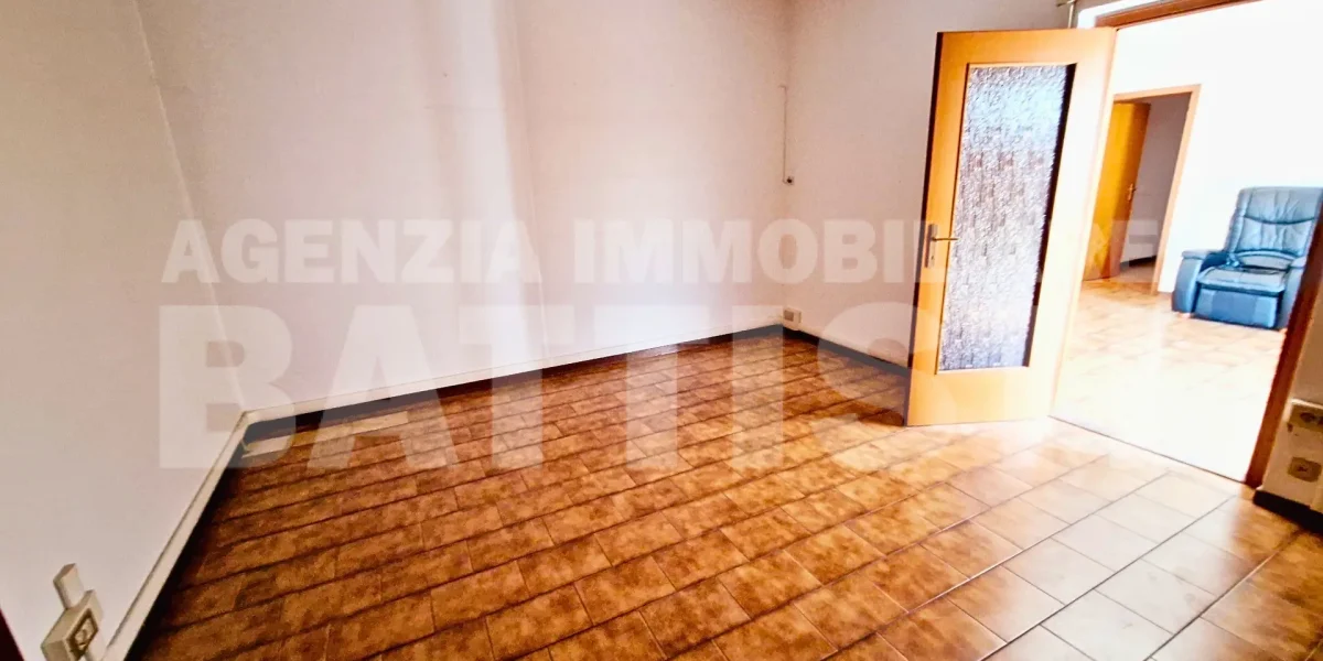 ALLOGGIO CON GIARDINO